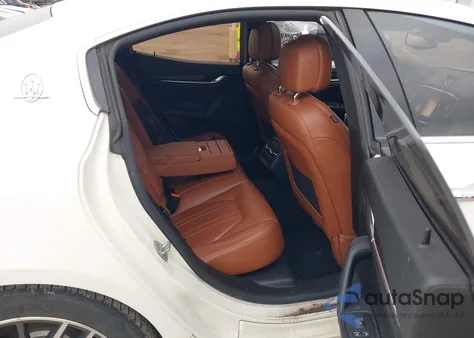 2014 Maserati Ghibli z USA, uszkodzony, nr VIN ZAM57XSA0E1091574